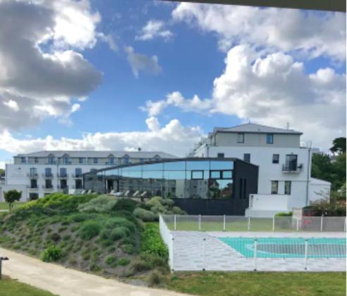 Appartement Devant La Plage Avec Piscine Concarneau Buitenkant foto